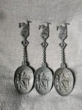 3 Anciennes Cuillères en Etain Holland Volendam au Cigogne Et Auberge 