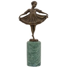 Statuette jeune fille