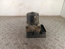 Bloc ABS (freins anti-blocage)