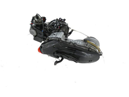 Moteur yamaha flame - -,