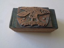 ANCIEN TAMPON MATRICE IMPRIMERIE EN CUIVRE PLOMB ET BOIS OISEAU EPERVIER  N°4