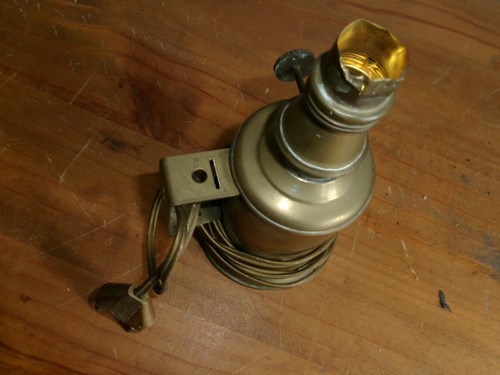 Ancienne lampe pigeon abeille - ancienne,