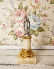 Antique Français - Statuette Ancienne de la Vierge Marie sur Piédestal en Marbre