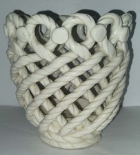 PANIER CACHE POT FAIENCE TRESSEE SAINTE RADEGONDE LANGEAIS ?