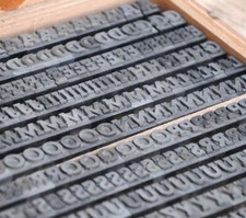 Police de Caractères plomb