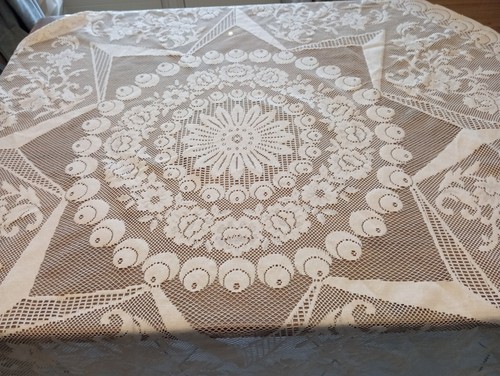 Nappe style crochet - ,
