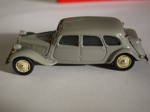 Citroen traction 43 - citroen,
