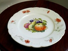 Ancienne assiette opaque Luneville Décor fruits tour feuillage en relief 