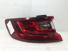 Feu arriere principal gauche