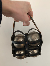 Porte boule de pétanque en cuir ancien, support boule de pétanque bon état 