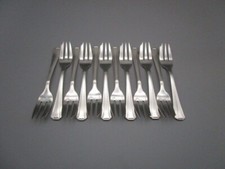 12 fourchettes à dessert