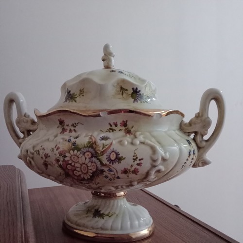 Ancienne soupière decorative - ancienne,