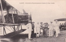 Arrivée d'hydroplane dans le Bas LAOS Indochine aviation hydravion sur Mékong