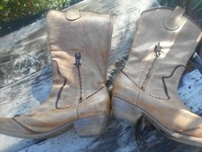 RARES BOTTES MOSQUITOS COUNTRY