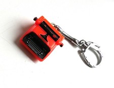 Ancien porte clé Machine à Ecrire IBM Electrique.