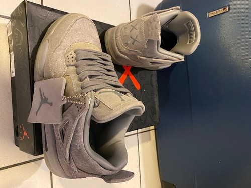 Nike air jordan - 4, kaws