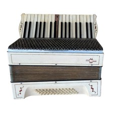 M HOHNER Piano Accordion