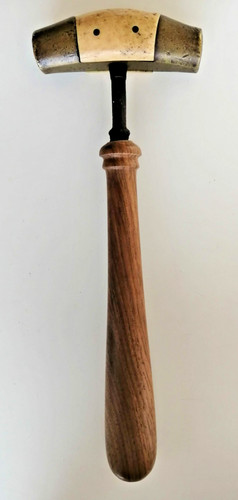 Ancien étonnant petit marteau