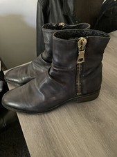 John Varvatos Richard Wide Zip Sharpei Boots . Size 11/1/2