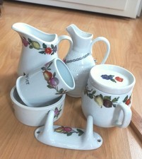 LOT 6 PIECES "PORCELAINE DE