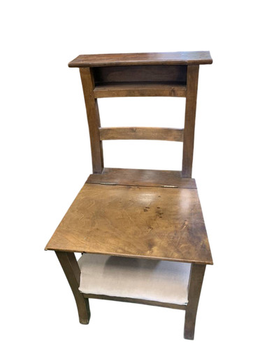 Ancienne chaise avec - ancienne,