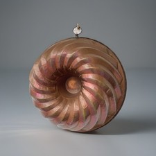 ANCIEN ET GRAND MOULE  À GATEAUX KOUGLOF EN CUIVRE 31 CM