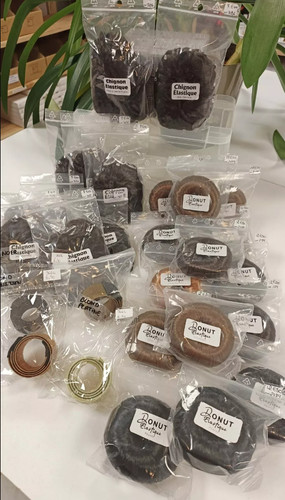 Lot accessoires coiffure - de,