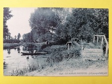 CPA 86 - Le MARAIS POITEVIN Joli Paysage d'ARCAIS Vienne Barque