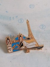 Pin's émaillé Ballard - TGV