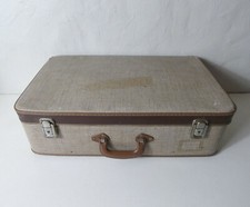 ancienne valise en carton