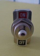 Interrupteur à levier 3 A  125 VAC 1,5 A 250 VAC 2 broches à souder réf 594