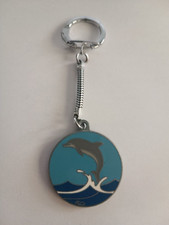 Porte-clés émaillé Dauphin PARC OCEANIQUE COUSTEAU PARIS Keychain vintage 60'