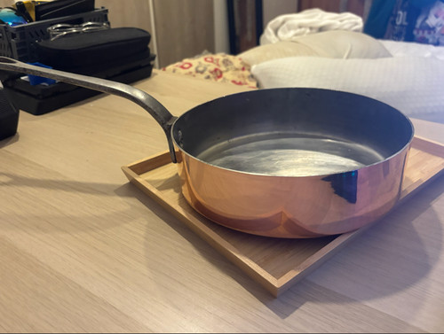 Belle sauteuse cuivre - en, serie