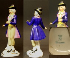 AA très jolie statuette signée Rudolstadt 60g12cm porcelaine allemande saxe 