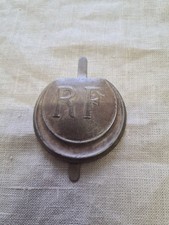 Insigne, Attribut, Rondache