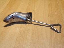 Embauchoir à chaussure en