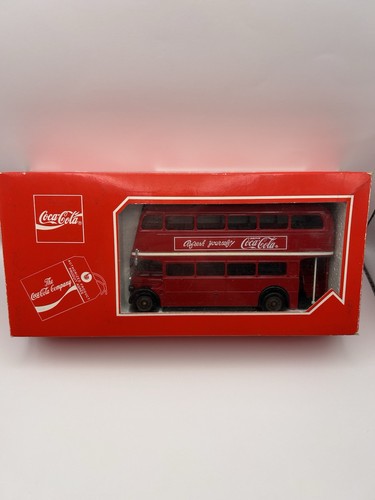 R824 solido miniature bus - 1/50,