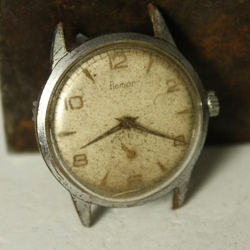 Montre ancienne mécanique - montre,