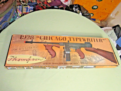 1928 chicago typewriter - 1928,
