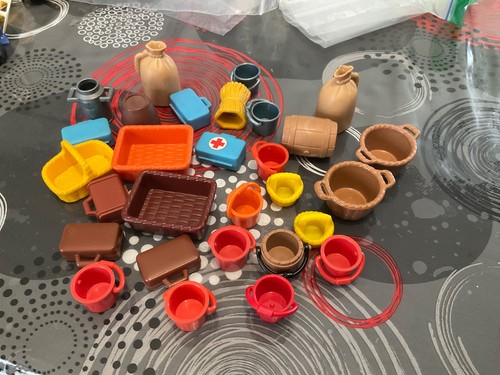 Lot pièces playmobil seaux - ,
