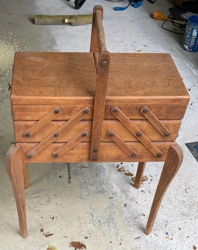 Petit meuble couturière - meuble,