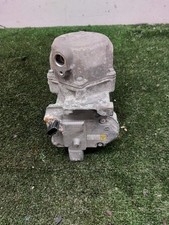 Toyota Auris E180 2012 Essence