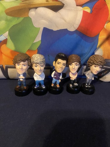 One direction full - set, figures