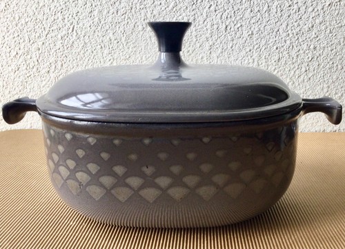 Cocotte fonte émaillée - fonte, le