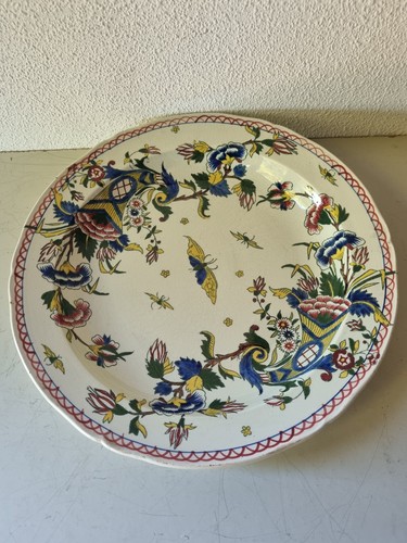 Joli plat ancien - , en