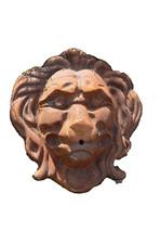 TETE DE LION POUR BASSIN / FONTAINE  FONTE /32.5 CMS DE LARGE X 35.5 CMS DE HAUT