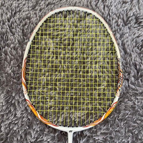Yonex nanoray 450 light 4ug5 - 450,