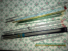 Lot  AIGUILLES  A TRICOTER, CROCHET,  ACCESSOIRES