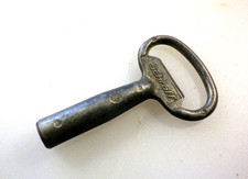 ancienne clé d'armoire