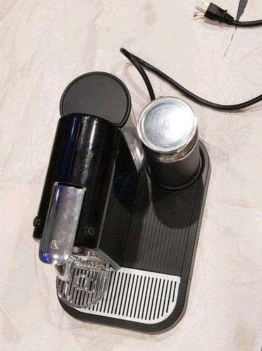 Nespresso citiz and - citiz, milk